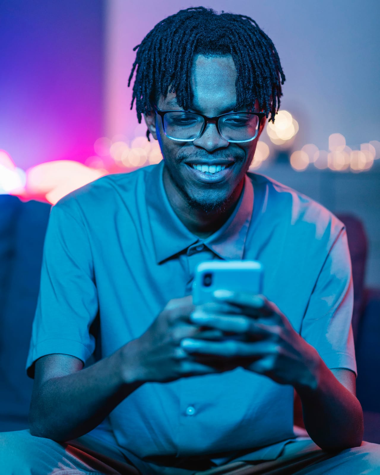 New South African player reviewing a casino welcome bonus offer before depositing